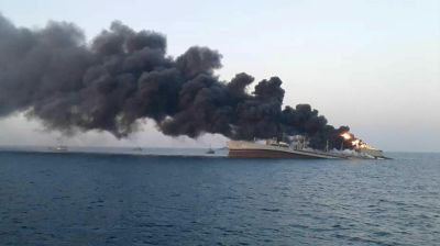 এবার ইরানের যুদ্ধজাহাজ ডুবিয়ে দেয়ার দাবি যুক্তরাষ্ট্রের