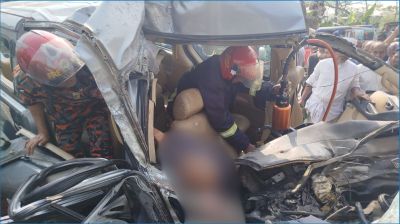 বাস-মাইক্রোবাস মুখোমুখি সংঘর্ষে নিহত ২