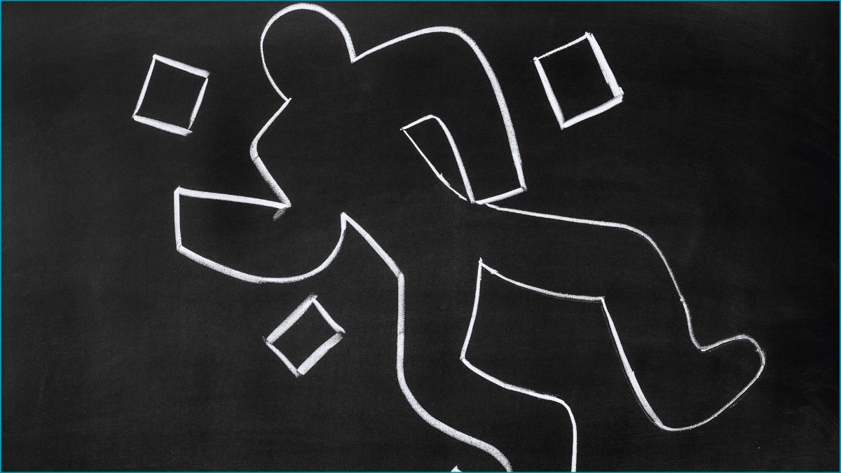 মতিঝিলে ট্রাকের ধাক্কায় ২ ব্যবসায়ী নিহত