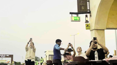 ইরানের হামলার ছবি-ভিডিও শেয়ারের অভিযোগে কাতারে গ্রেফতার ৩০০