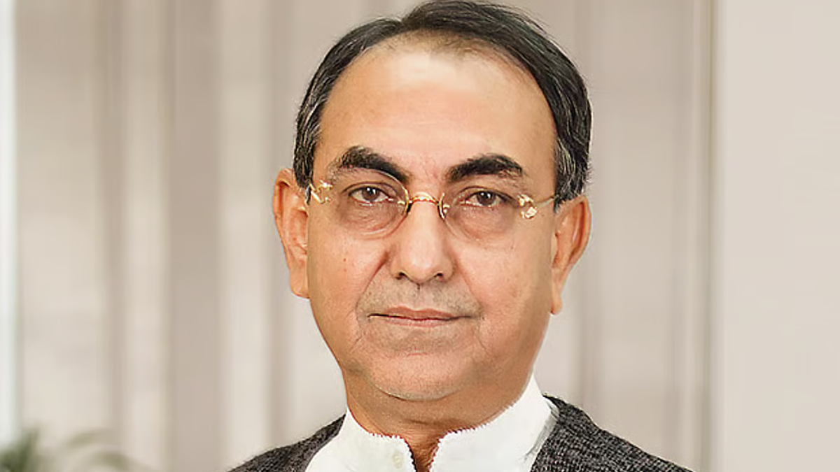 সিঙ্গাপুর নেওয়া হচ্ছে মির্জা আব্বাসকে