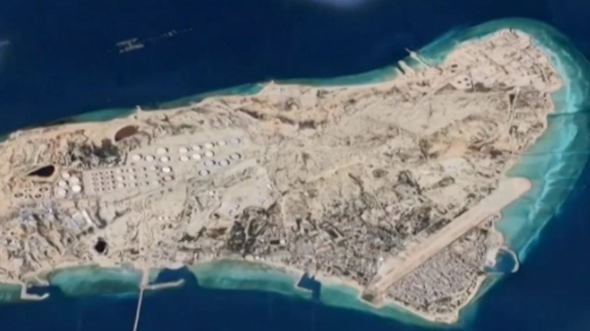 খারগ দ্বীপে মার্কিন হামলা, তেলের বাজার ‘নিয়ন্ত্রণের’ বাইরে যাওয়ার আশঙ্ক