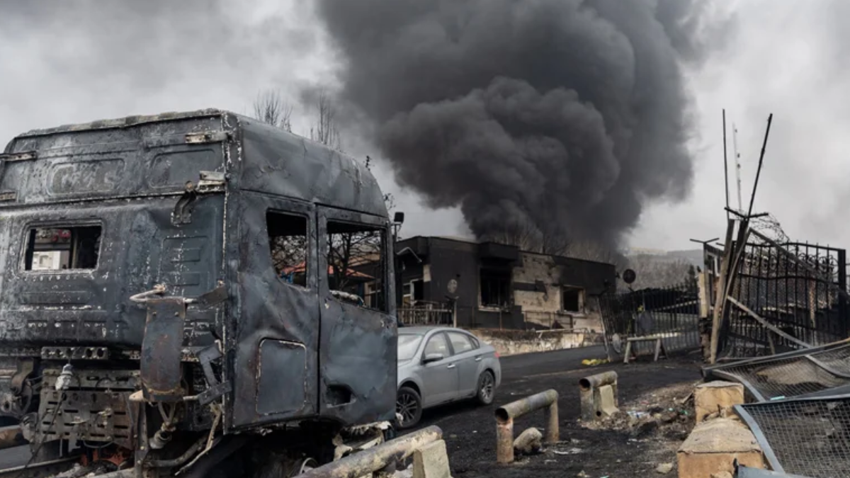 ইরানে মার্কিন হামলা : আরও বড় যুদ্ধের দিকে যাচ্ছে পরিস্থিতি