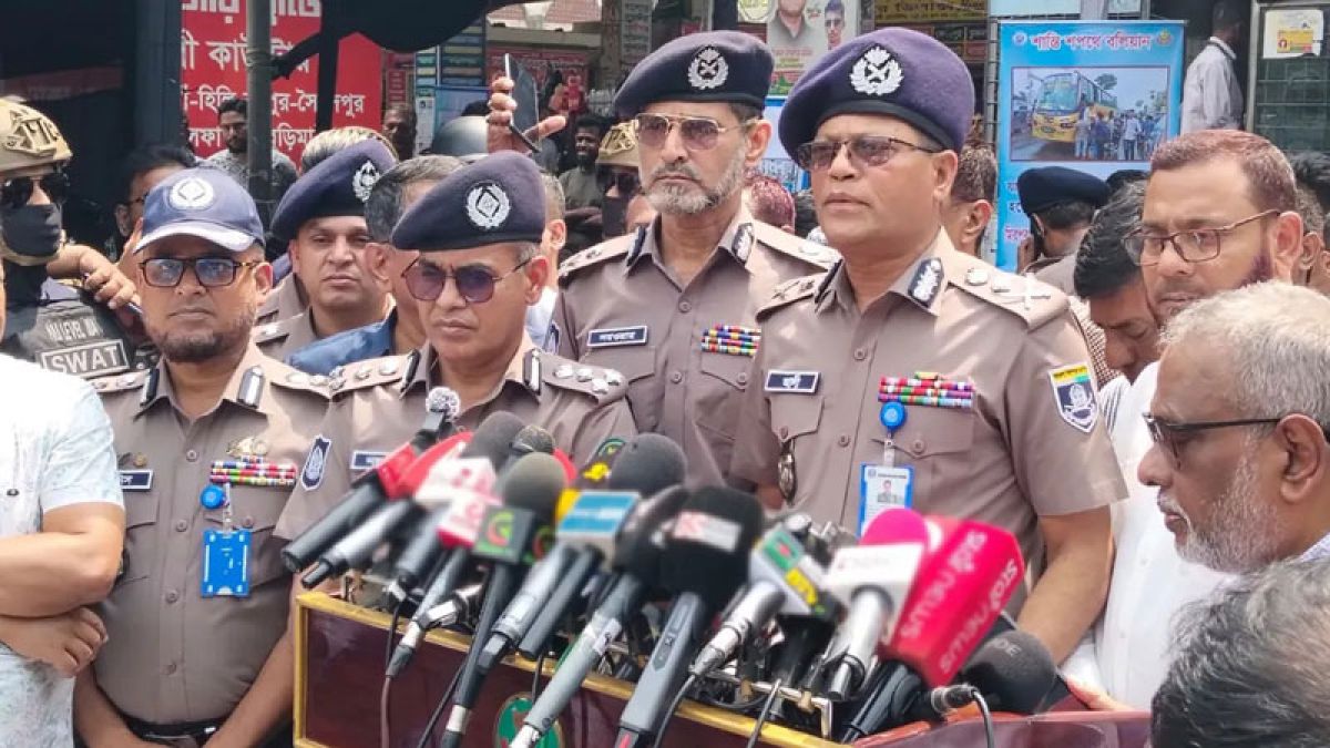 ঈদযাত্রায় কঠোর পুলিশ, অন্যায়ের সঙ্গে কোনো আপস নয়