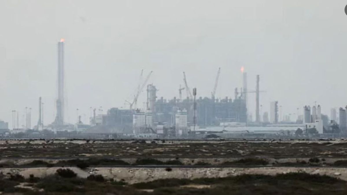 কাতারের বৃহত্তম এলএনজি প্রকল্পে ফের হামলা, ভয়াবহ অগ্নিকাণ্ড