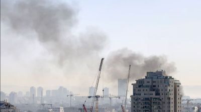 ১০ ঘণ্টায় ৭ দফা ক্ষেপণাস্ত্র হামলা ইরানের: সংঘাতে নতুন উত্তেজনা