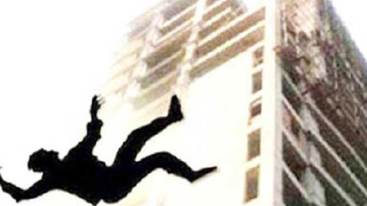 ভবন ধসে নির্মাণশ্রমিকের মৃত্যু : দায় কার?