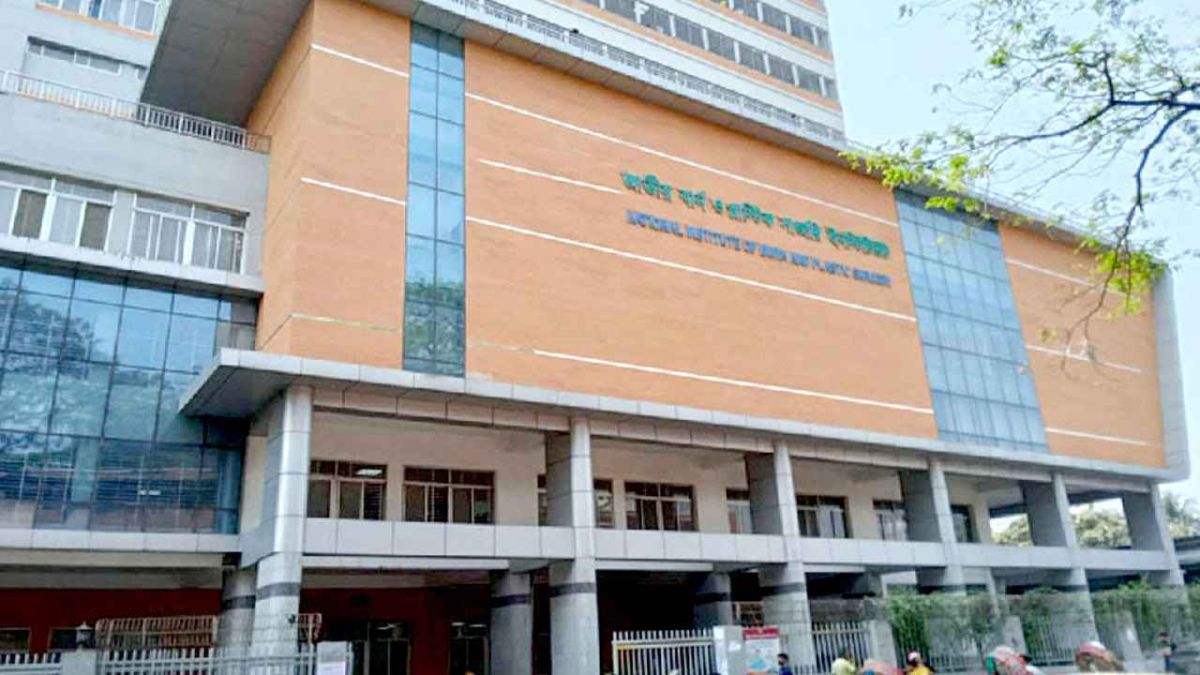 রাজধানীতে স্টিল মিলে বয়লার বিস্ফোরণে ৮ শ্রমিক দগ্ধ