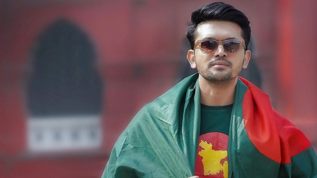 ‘জিমি রয়’ হিসেবে শুভর কোনো বিকল্প ছিল না: সৌমিক সেন