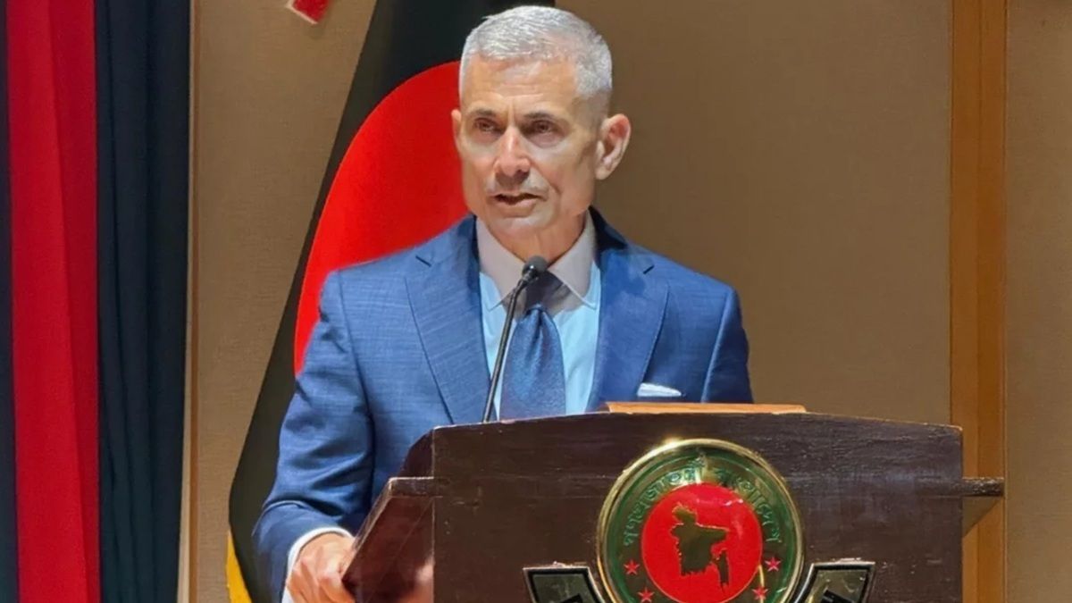 যুক্তরাষ্ট্র-বাংলাদেশ সম্পর্ক এখন বেশি গুরুত্বপূর্ণ: পল কাপুর