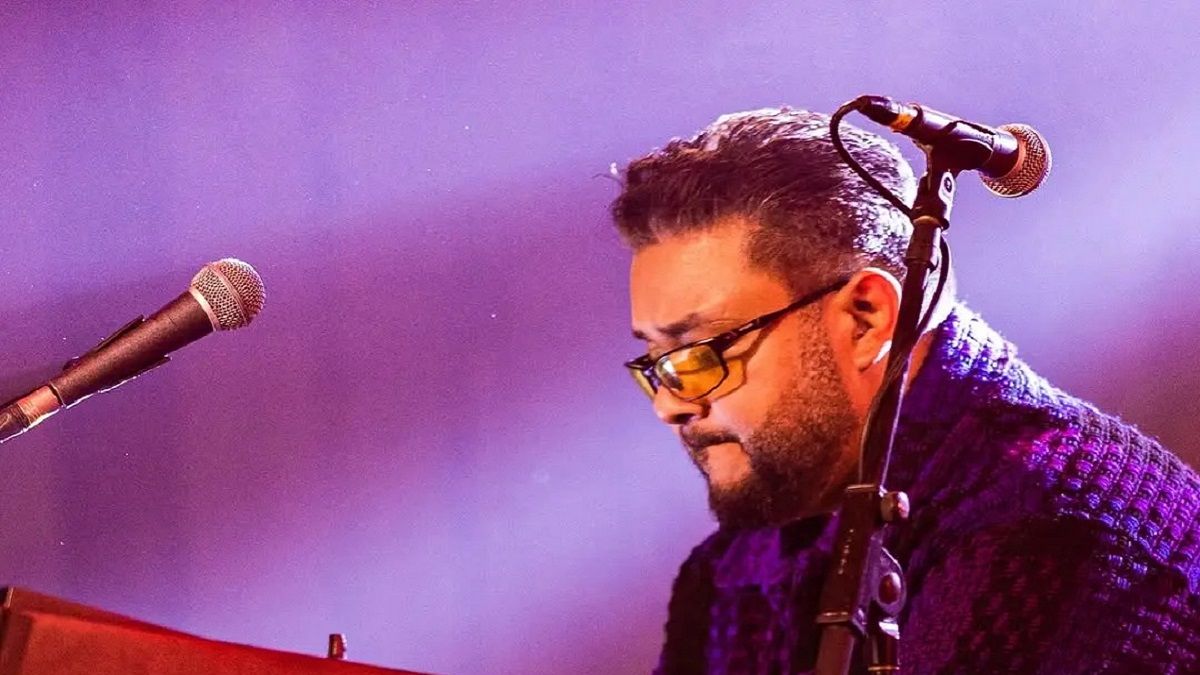 পাঁচ ব্যান্ডের গানের নতুন রূপ দিলেন ফুয়াদ