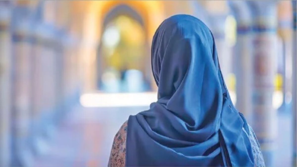 মহিলাদের পোশাকের স্বাতন্ত্র