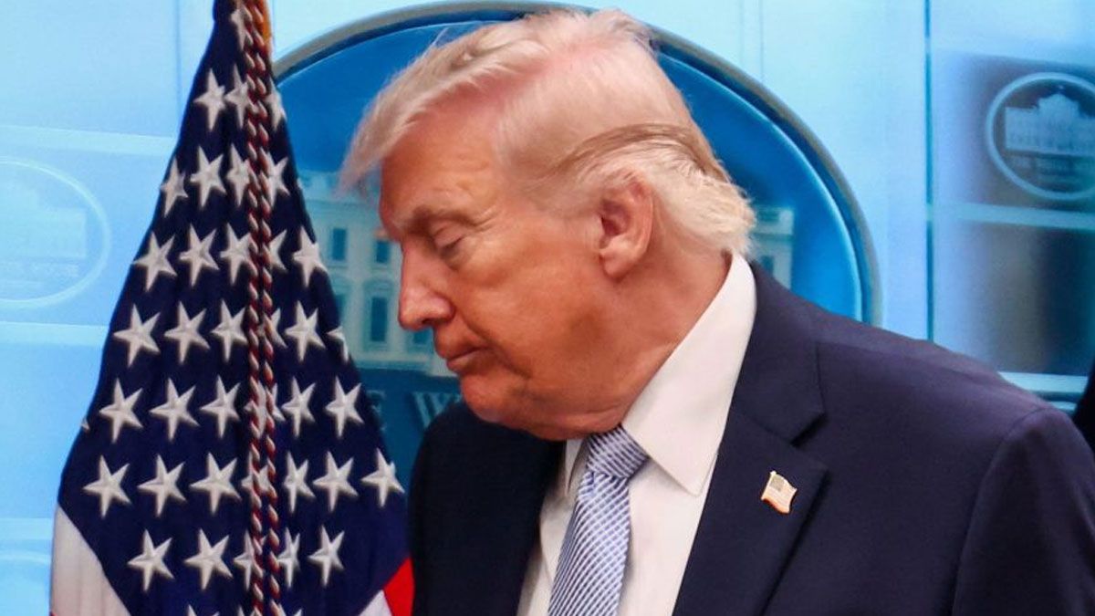 ইরানের ওপর হামলা দুই সপ্তাহ স্থগিত করলেন ডোনাল্ড ট্রাম্প