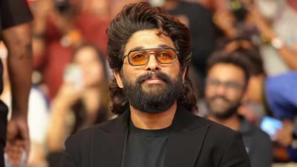 অল্লু অর্জুনের জন্মদিনে ভক্তদের ঢল সামলাতে লাঠিচার্জ