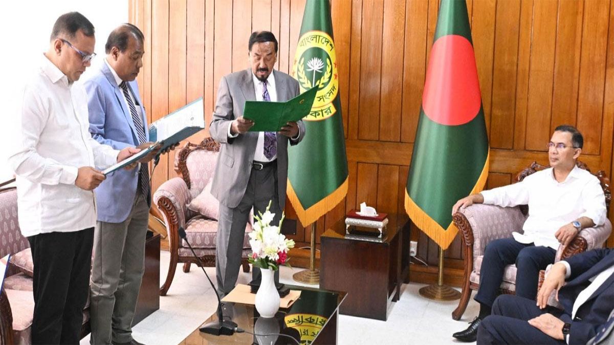 নবনির্বাচিত দুই এমপির শপথগ্রহণ