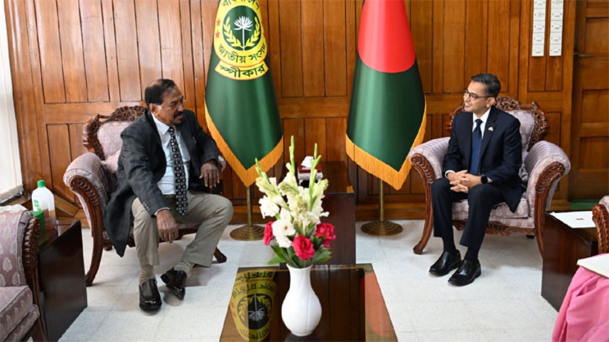 স্পিকারের সঙ্গে বিদায়ী ভারতীয় হাইকমিশনারের সাক্ষাৎ