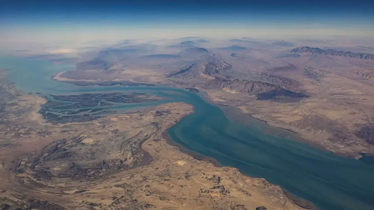 হরমুজ প্রণালি নিয়ে নতুন প্রস্তাব দিল ইরান