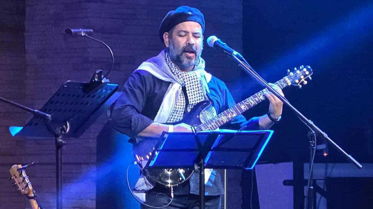 এবার ‘ইচ্ছার দশ রঙে’ অ্যালবাম নিয়ে হাজির হলেন রানা