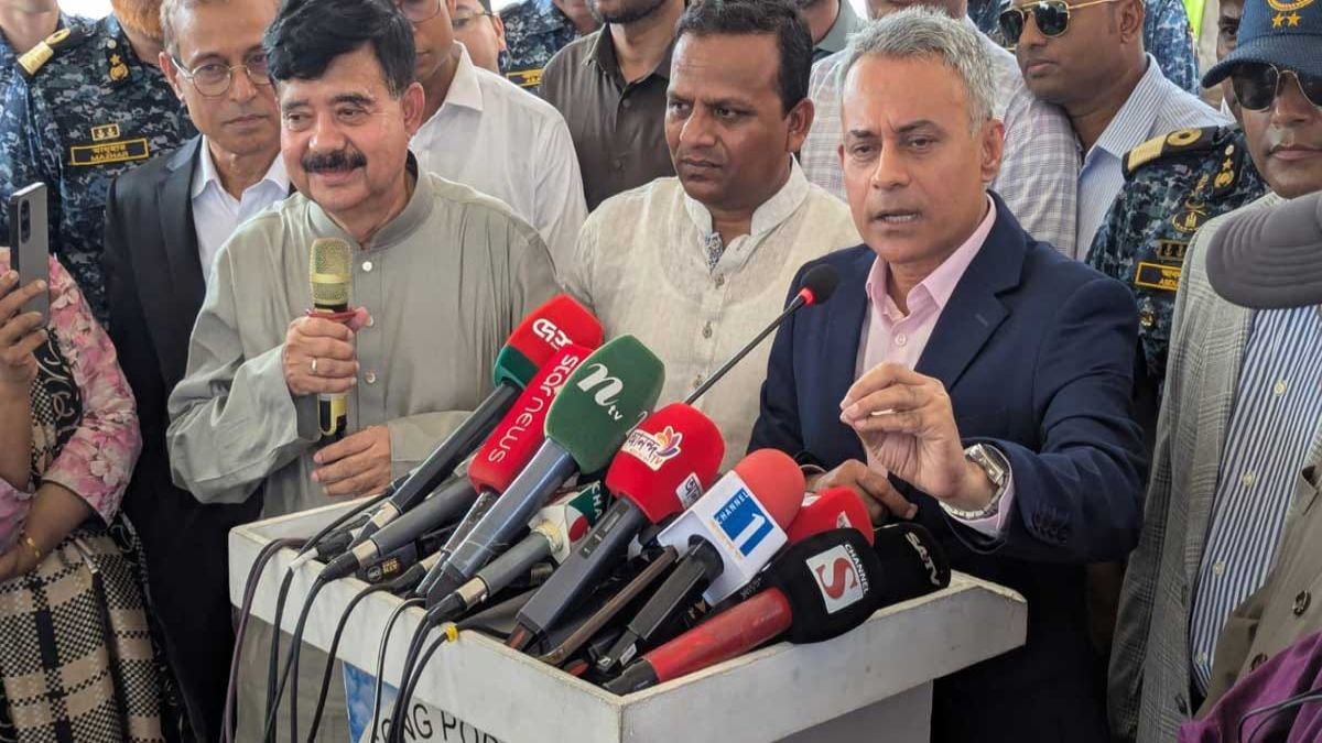 চট্টগ্রাম বন্দরের সক্ষমতা বাড়াতে  সমন্বিত উদ্যোগ প্রয়োজন