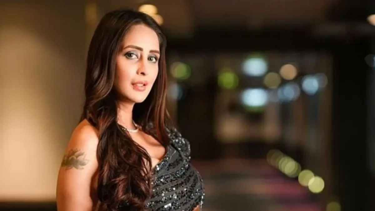 নিজের ইচ্ছায় ইসলাম গ্রহণ করেছিলাম: চাহাত খান্না