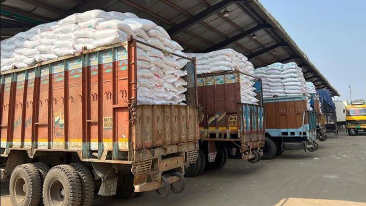 বেনাপোল দিয়ে ১২৫৯ টন চাল আমদানি