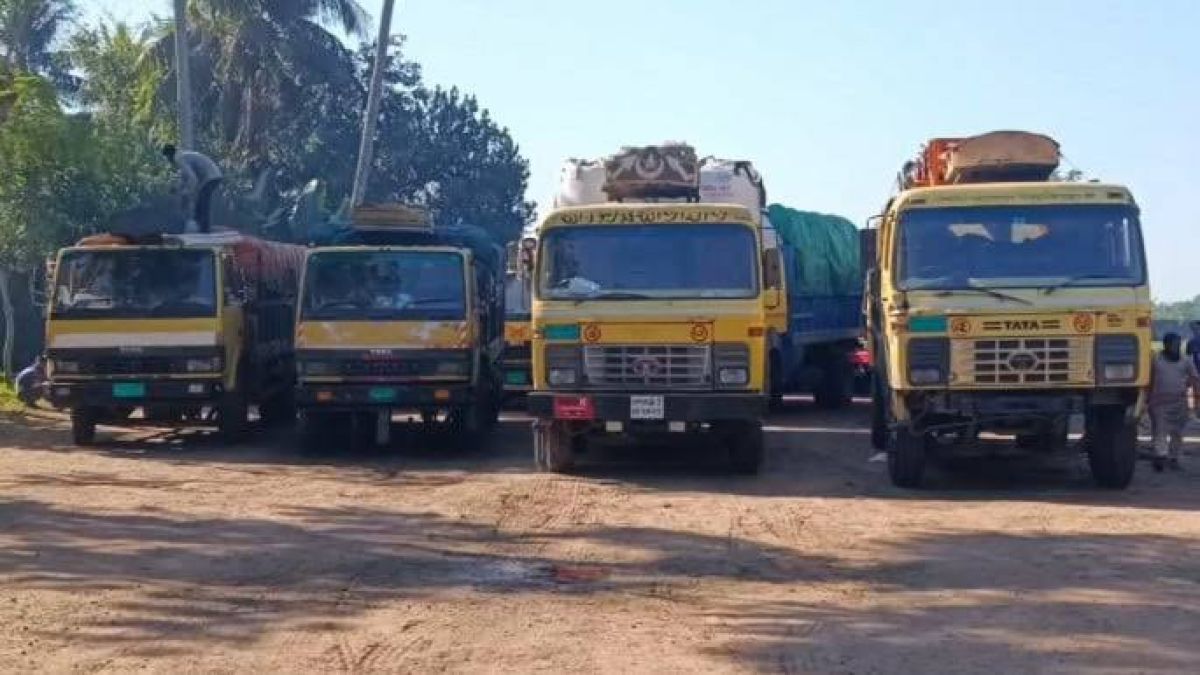 আখাউড়ায় অনিয়মিত পণ্য আমদানির  কারণে কমেছে রাজস্ব