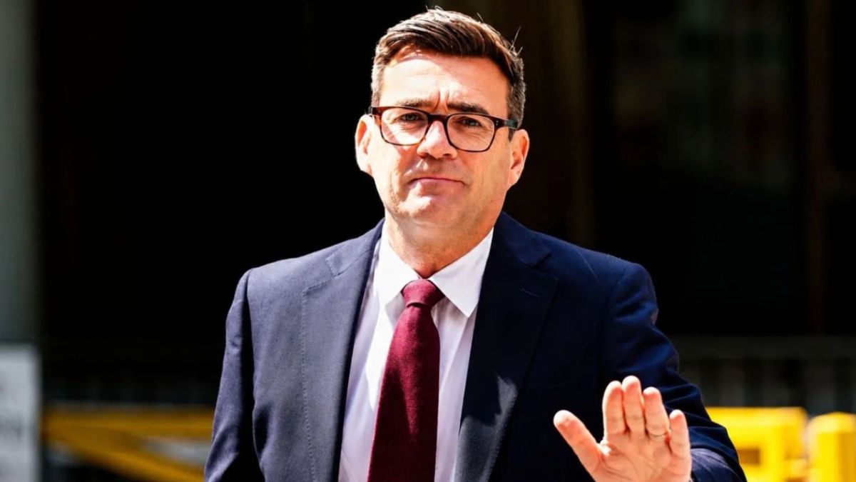 যুক্তরাজ্যের নতুন প্রধানমন্ত্রী অ্যান্ডির দায়িত্ব গ্রহণ আজ