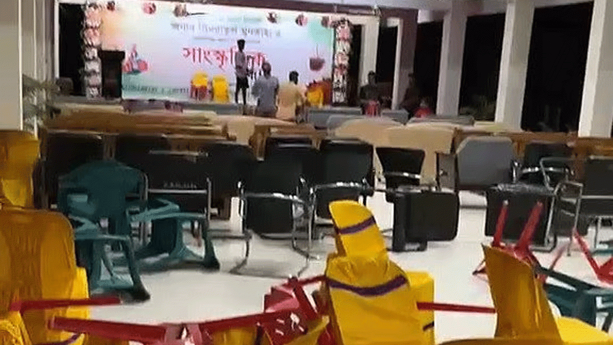 ব্রাহ্মণবাড়িয়ায় পুলিশ ও মাদ্রাসা শিক্ষার্থীদের সংঘর্ষে আহত ৩০