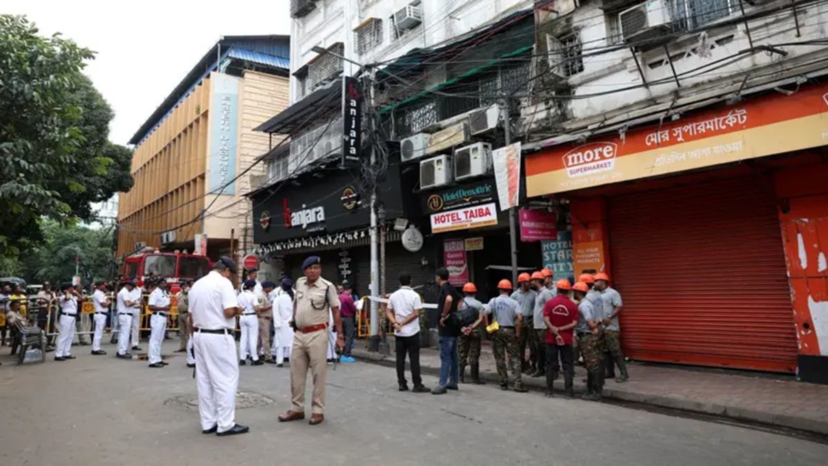 ইজারাদার গ্রেপ্তার, জিজ্ঞাসাবাদের জন্য দুই কর্মী আটক