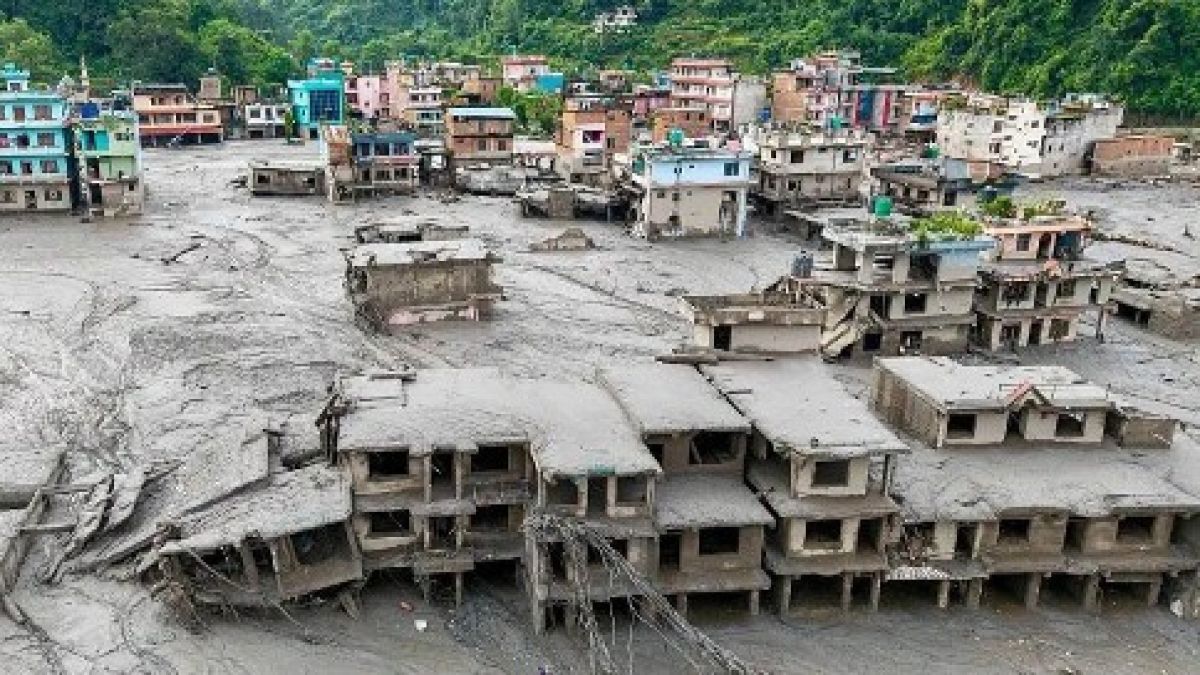 নেপালে বন্যা-ভূমিধসে মৃতের সংখ্যা বেড়ে ৯৫৫