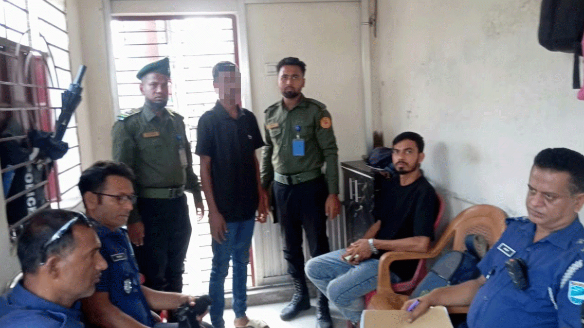 আনসারের তৎপরতায় নারায়ণগঞ্জে ছিনতাইকারী আটক