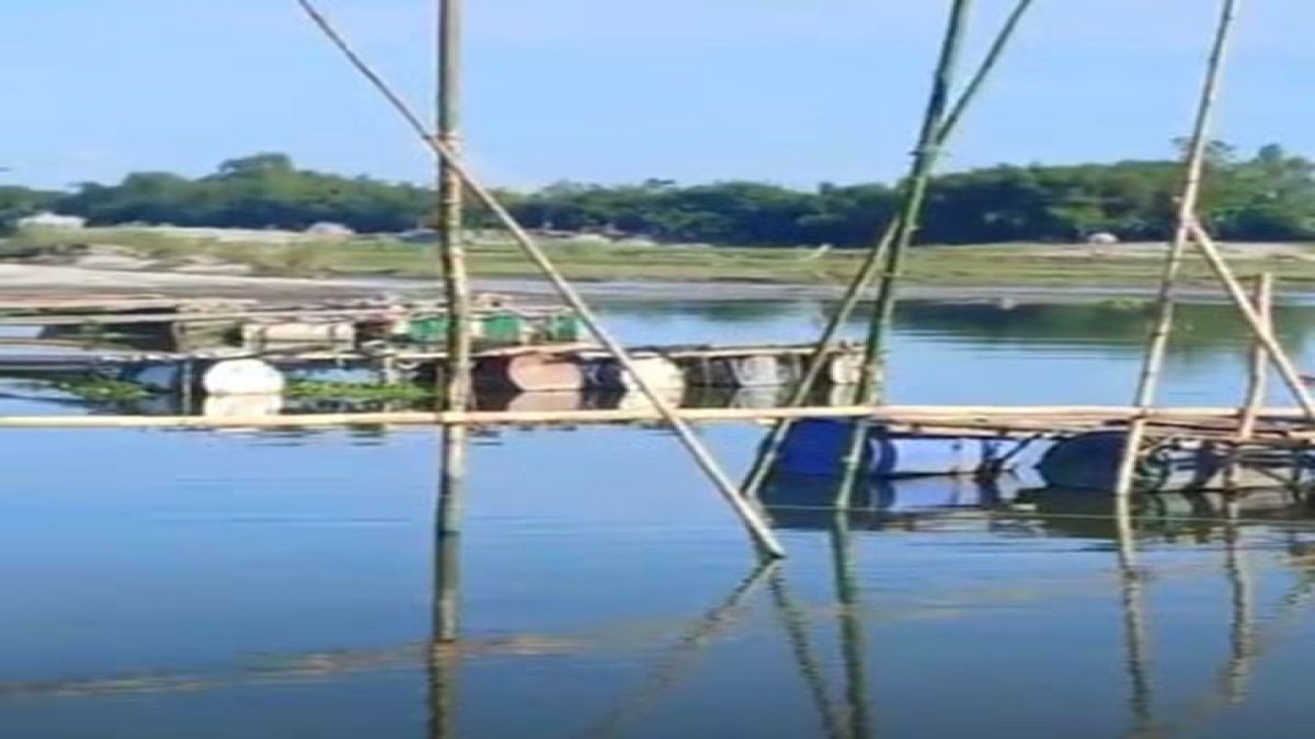 ধরলা নদীতে অবৈধ বালু-পাথর  উত্তোলন বন্ধে এমপির হুঁশিয়ারি
