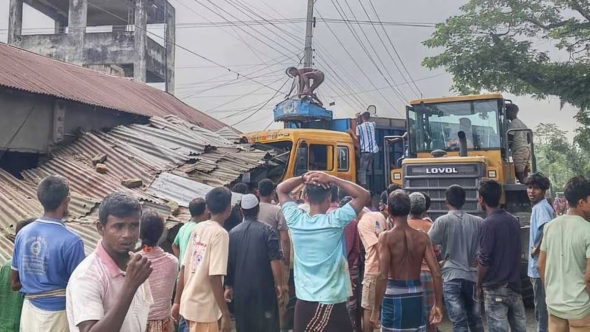 লালমনিরহাটে ট্রাকের ধাক্কায় ইজিবাইকের ৩ আরোহী নিহত
