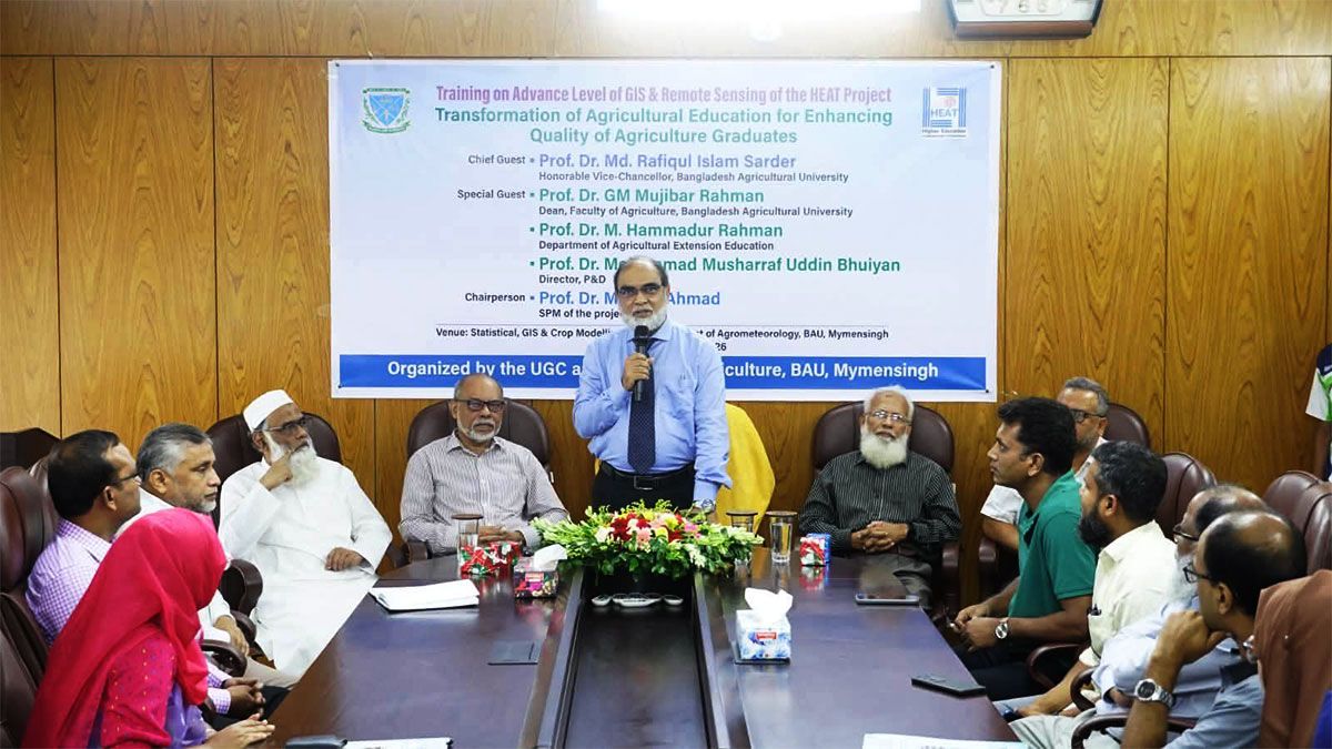 ‌স্মার্ট কৃষিতে আধুনিক প্রযুক্তির বিকল্প নেই: বাকৃবি উপাচার্য